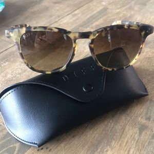 DIFF EYEWEAR HARLEY SUNGLASSES *like new*